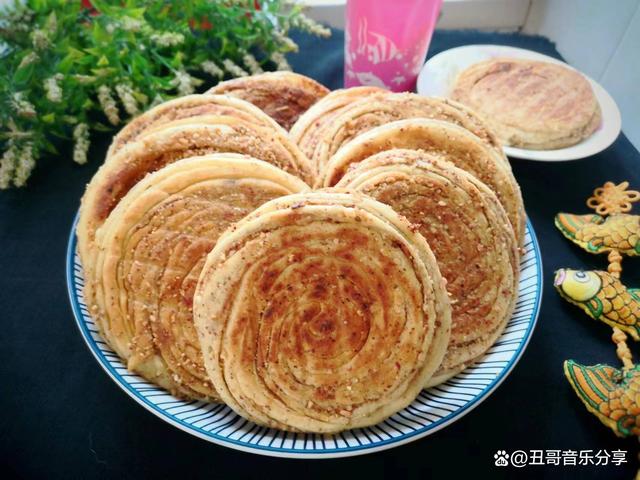 核桃饼香酥味美,简单实惠