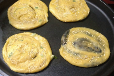 芝麻香酥饼 传统美味的香酥诱惑